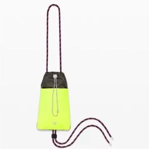 Lululemon Athletica - Crossbody Bag (Never Worn) ($58 Original Retail)